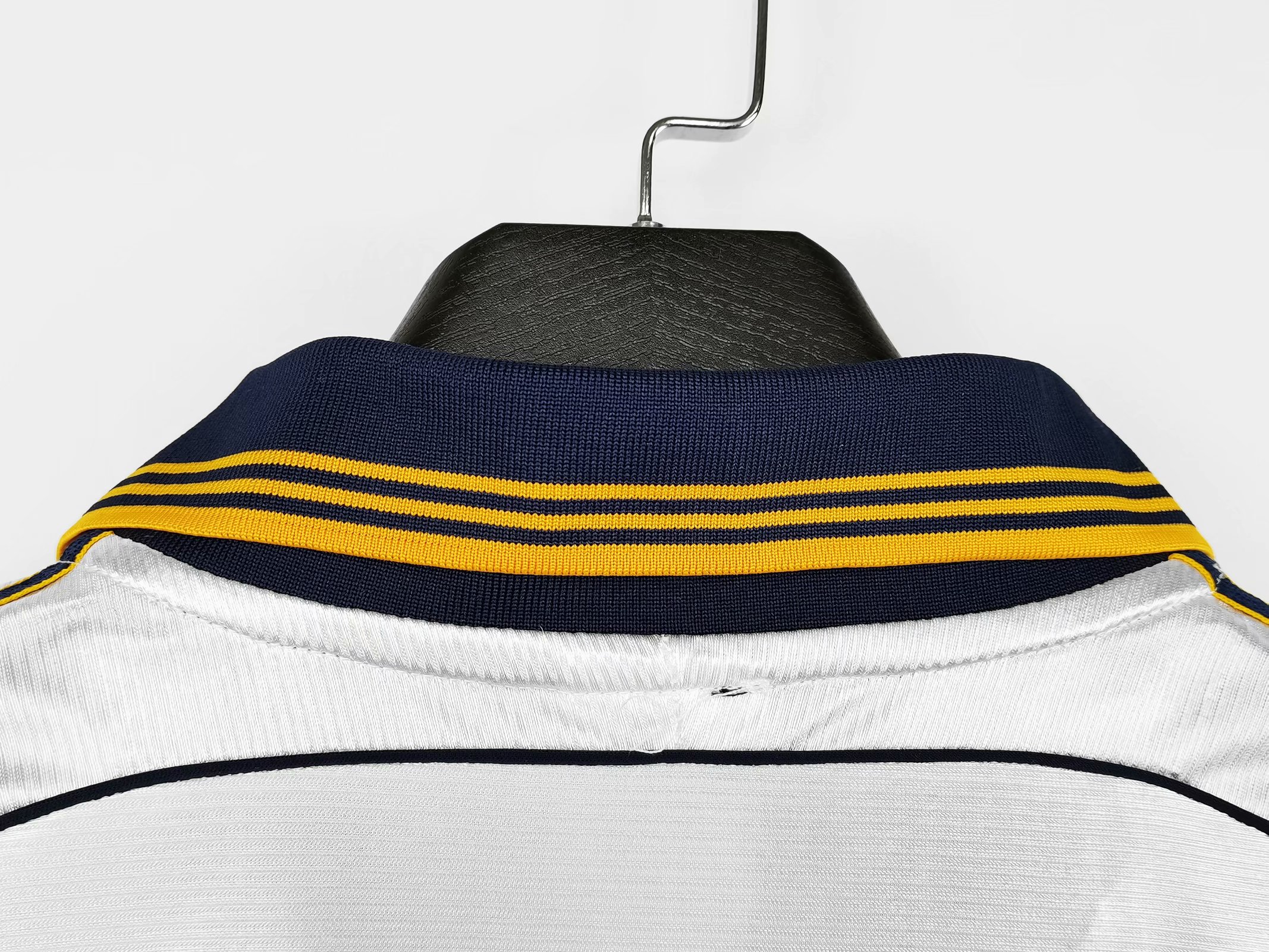 Camiseta Retro Real Madrid - Imagen 2