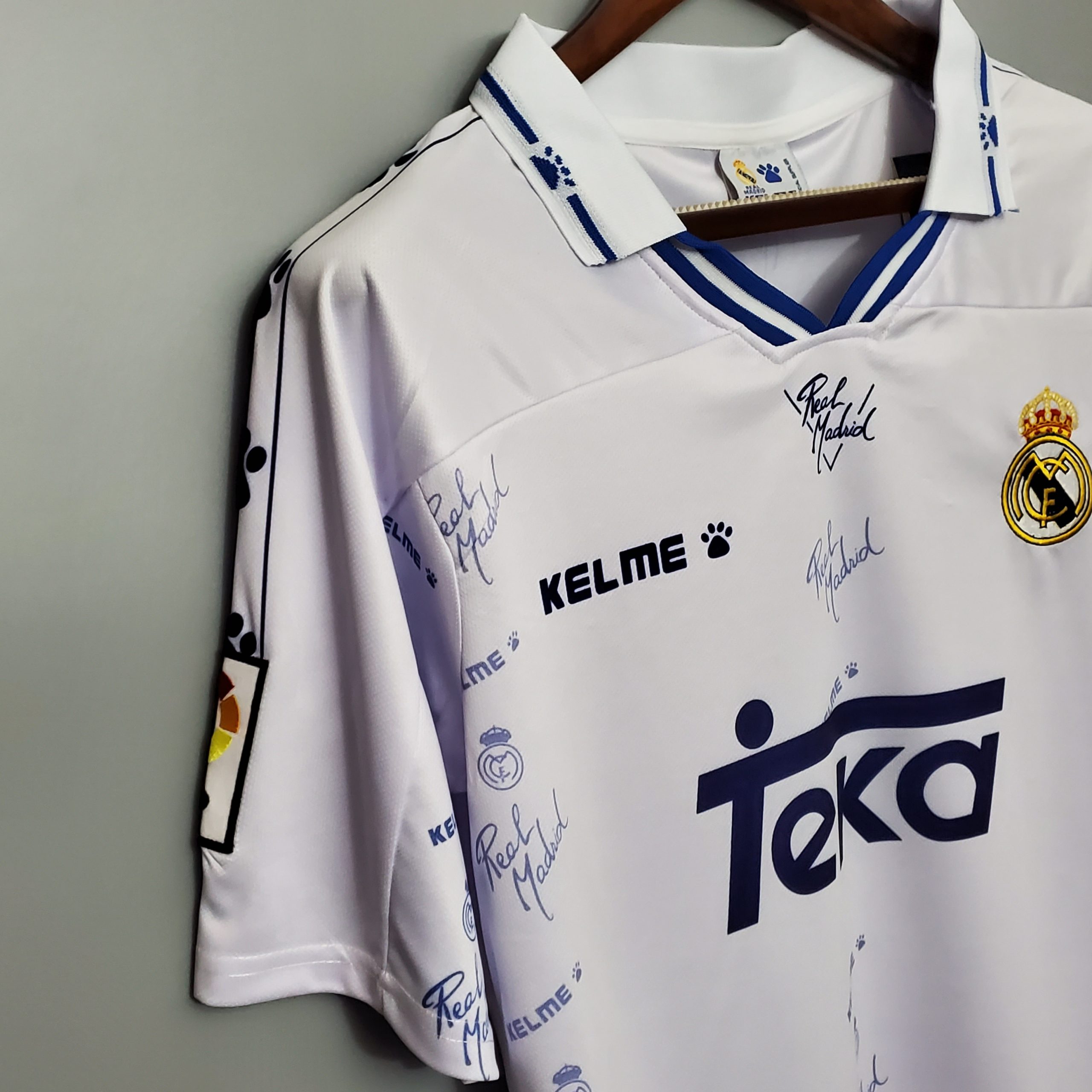 Camiseta Retro Real Madrid - Imagen 4